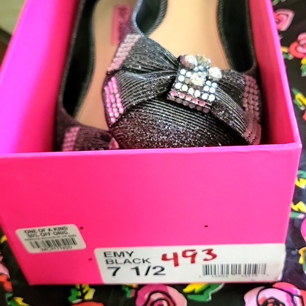 Betsey Johnson slip on women's shoes
